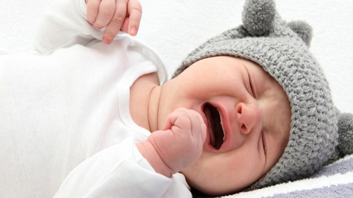 Memahami Arti Bayi Menangis dan Cara Meresponsnya